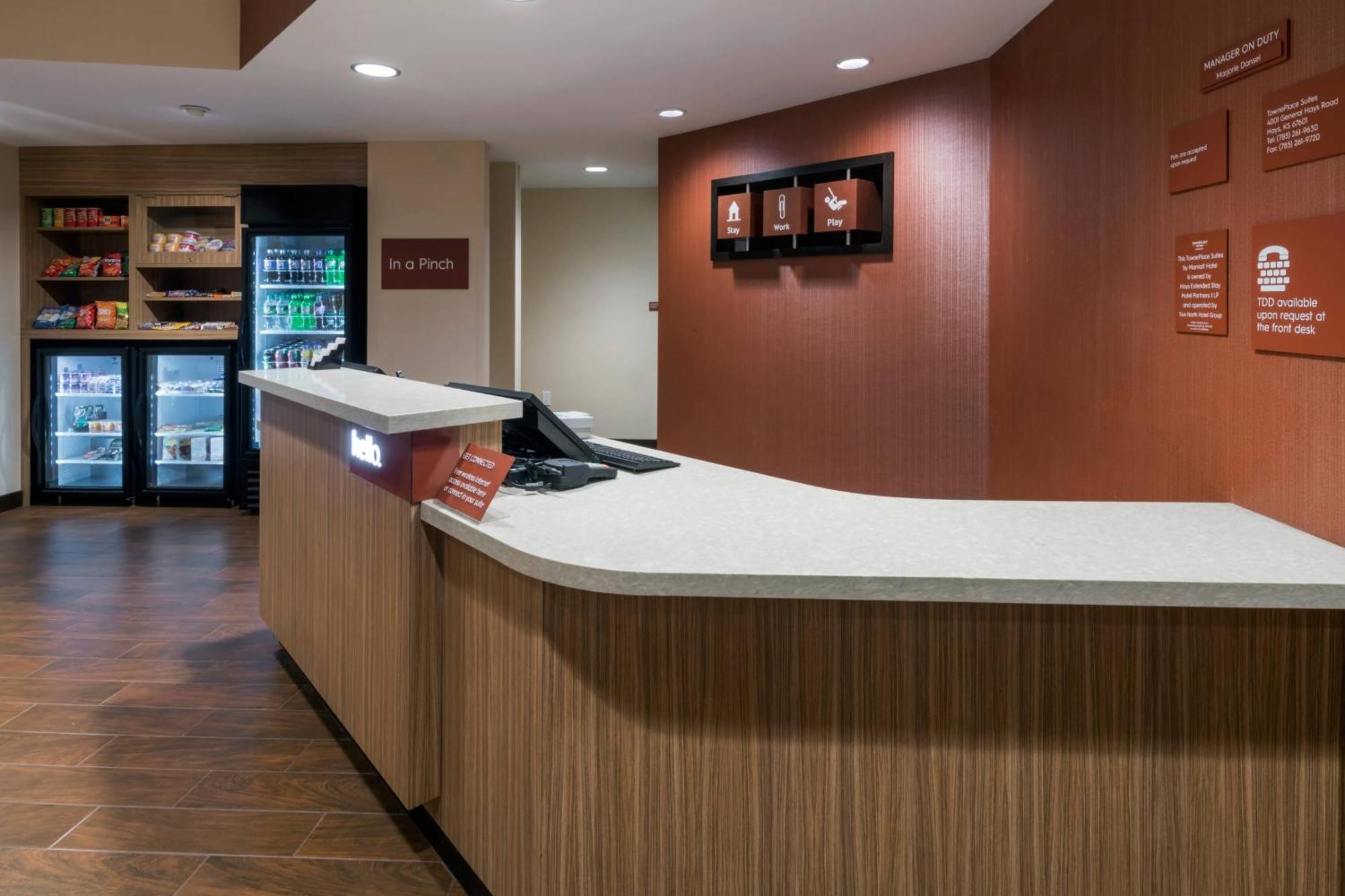 Towneplace Suites By Marriott Hays Zewnętrze zdjęcie